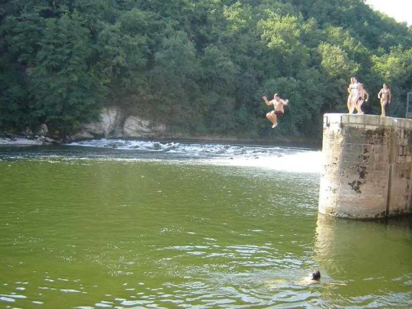 Puy-lʼÉvêque Camping 3 Etoiles - Piscine - Ccbahd0 צרפת
