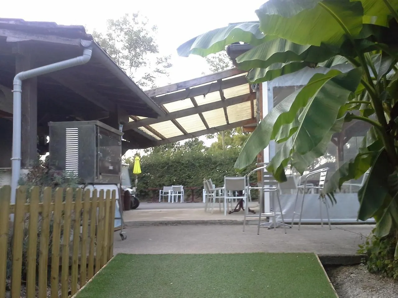 Puy-lʼÉvêque Camping 3 Etoiles - Piscine - Ccbahd0 צרפת